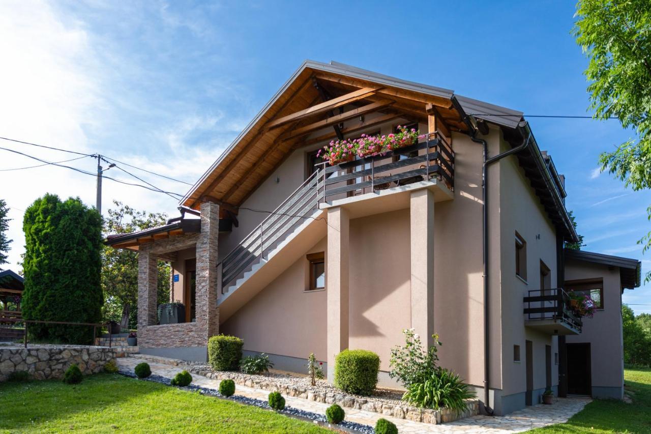 Apartment Sara Rakovica Exterior foto